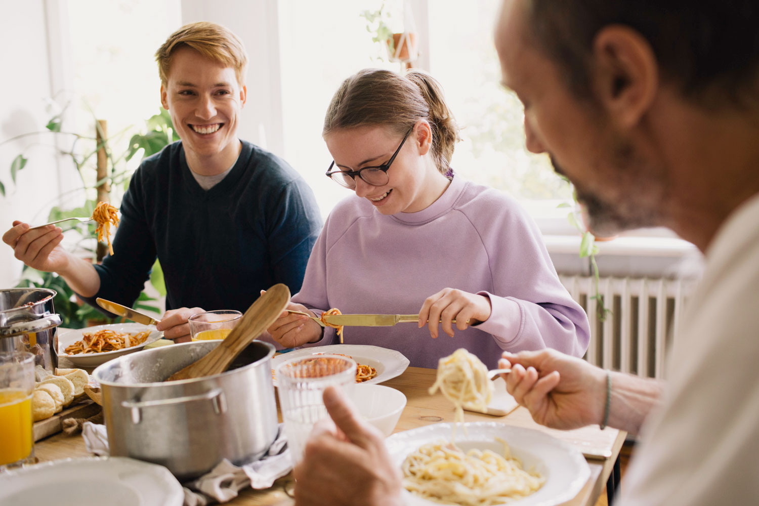 Family dinner uncropped